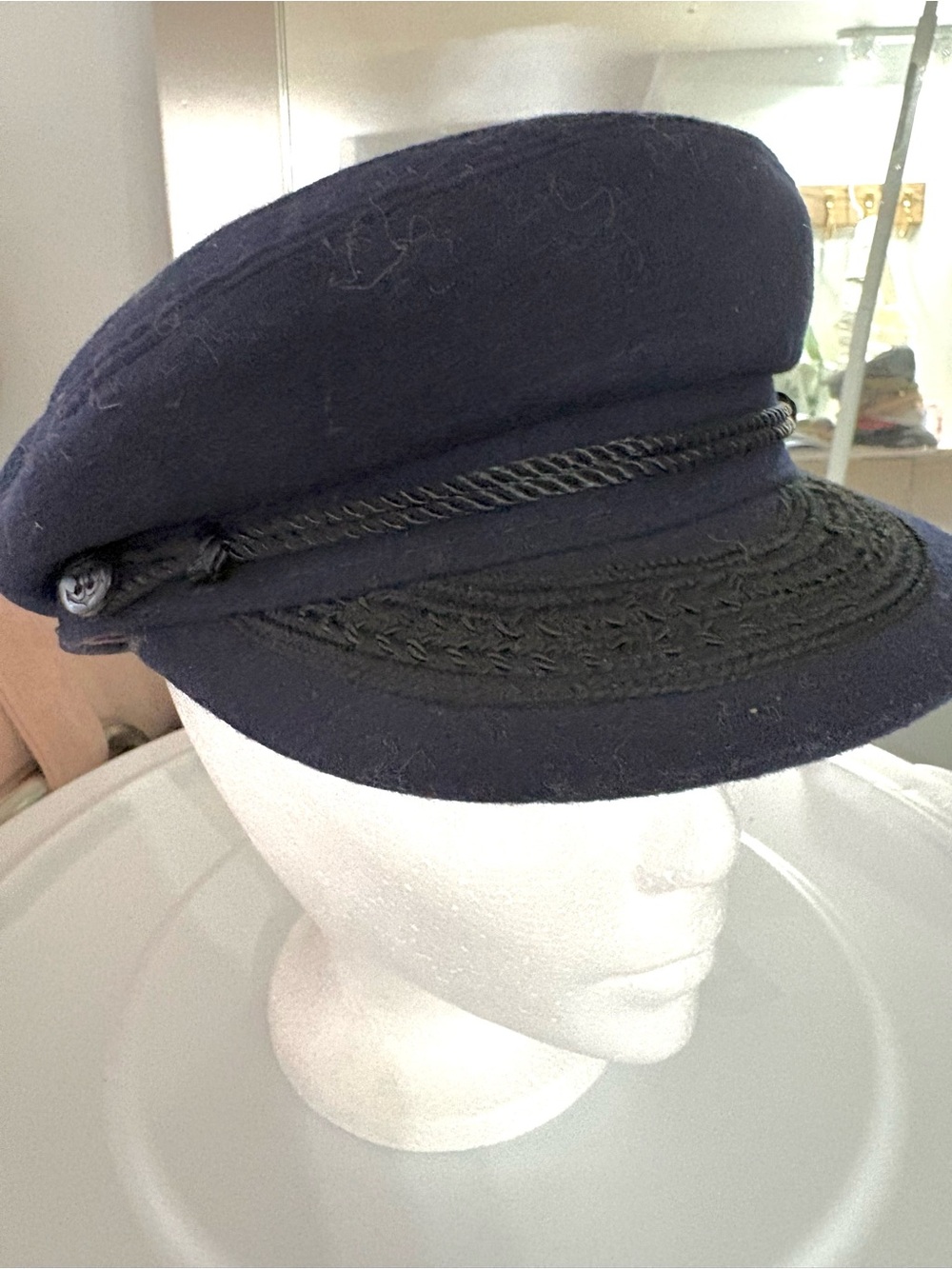 Totes classic wool and leather cap